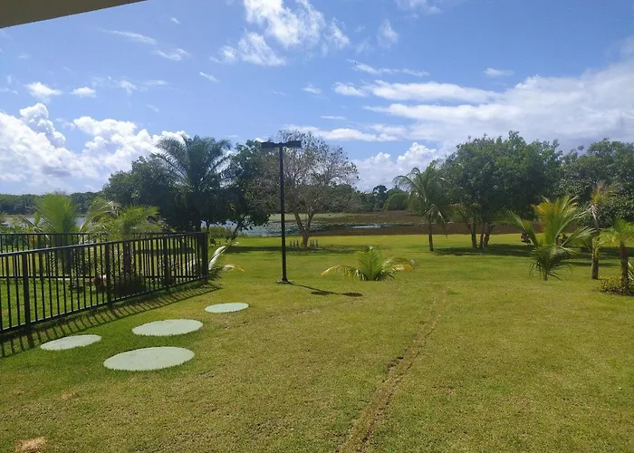 Flat Em Guarajuba, Paraiso Dos Coqueiros- Um Dos Flats Mais Bem Avaliados Da Regiao!! Seu Pet E Bem-Vindo!